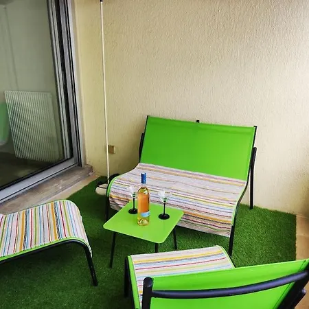 Cnossos Yourhosthelper * Cannes