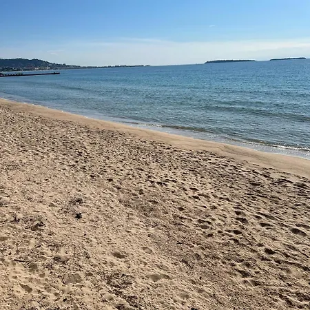 Lägenhet Cnossos Yourhosthelper