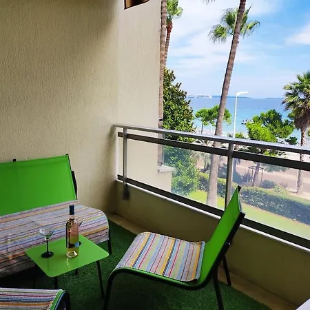 Cnossos Yourhosthelper * Cannes