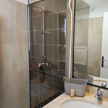 Cnossos Yourhosthelper