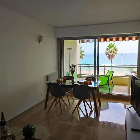 Cnossos Yourhosthelper Apartamento